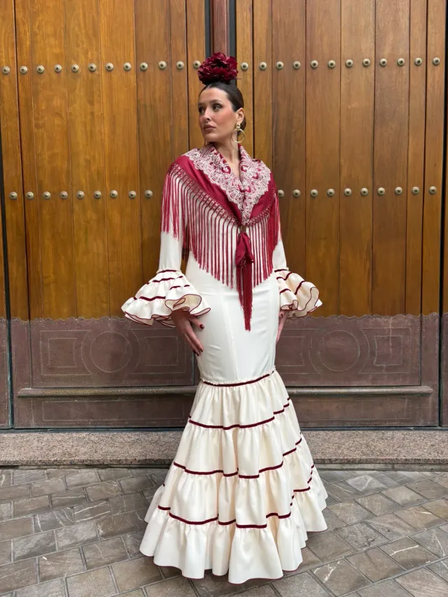 Viva La Feria Laura robe sévillane beige grenat canastero