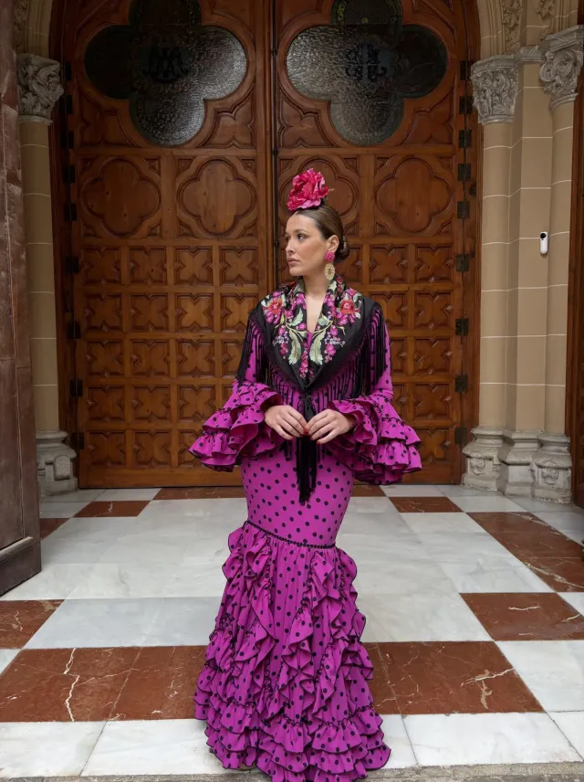 VIVA LA FERIA-MODA FLAMENCA Esperanza robe flamenca buganvilla pois