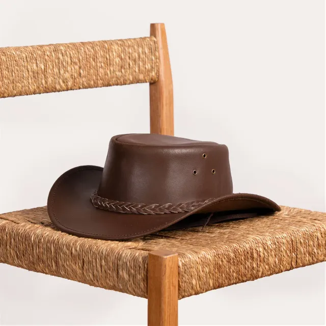 Mistral Antique chapeau cuir vachette huilée