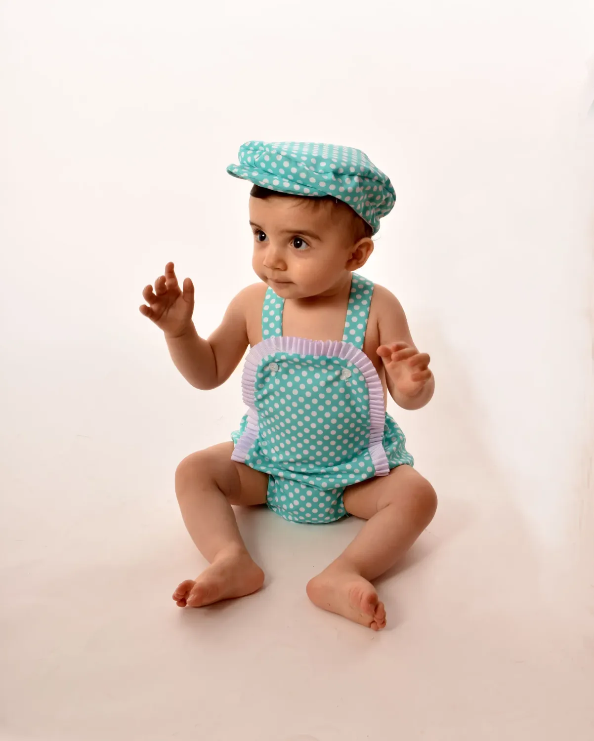 Viva La Feria Carlos ensemble bébé pois avec casquette