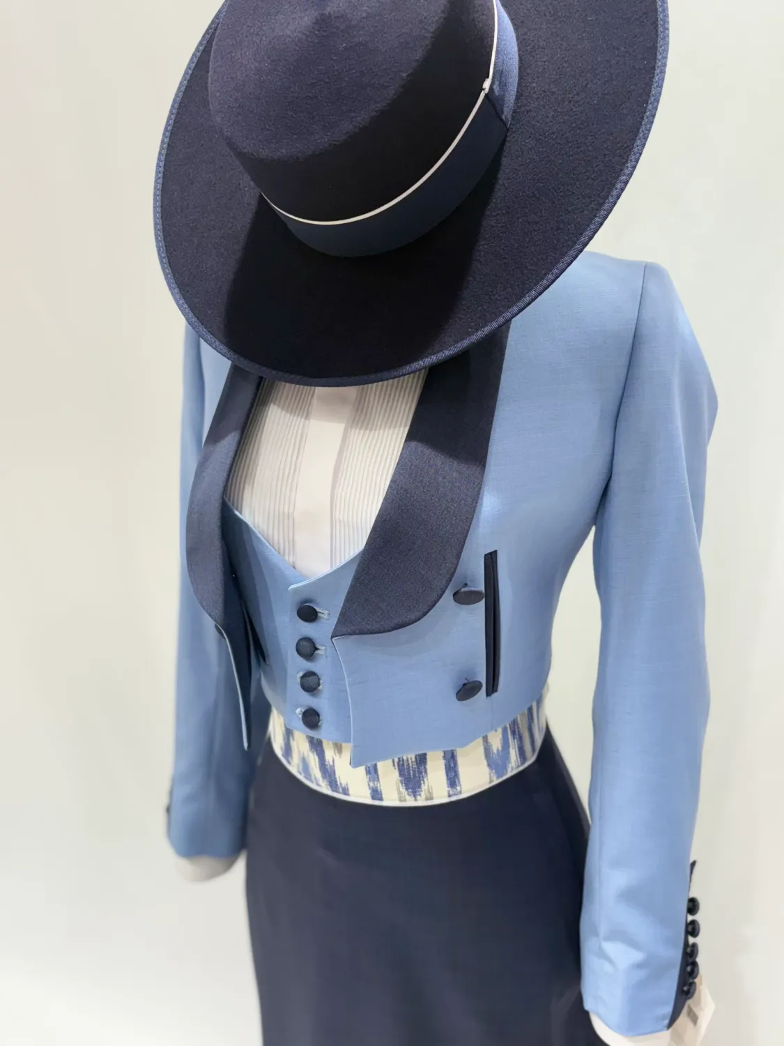VIVA LA FERIA Macarena Ibiza costume amazone bleu marine