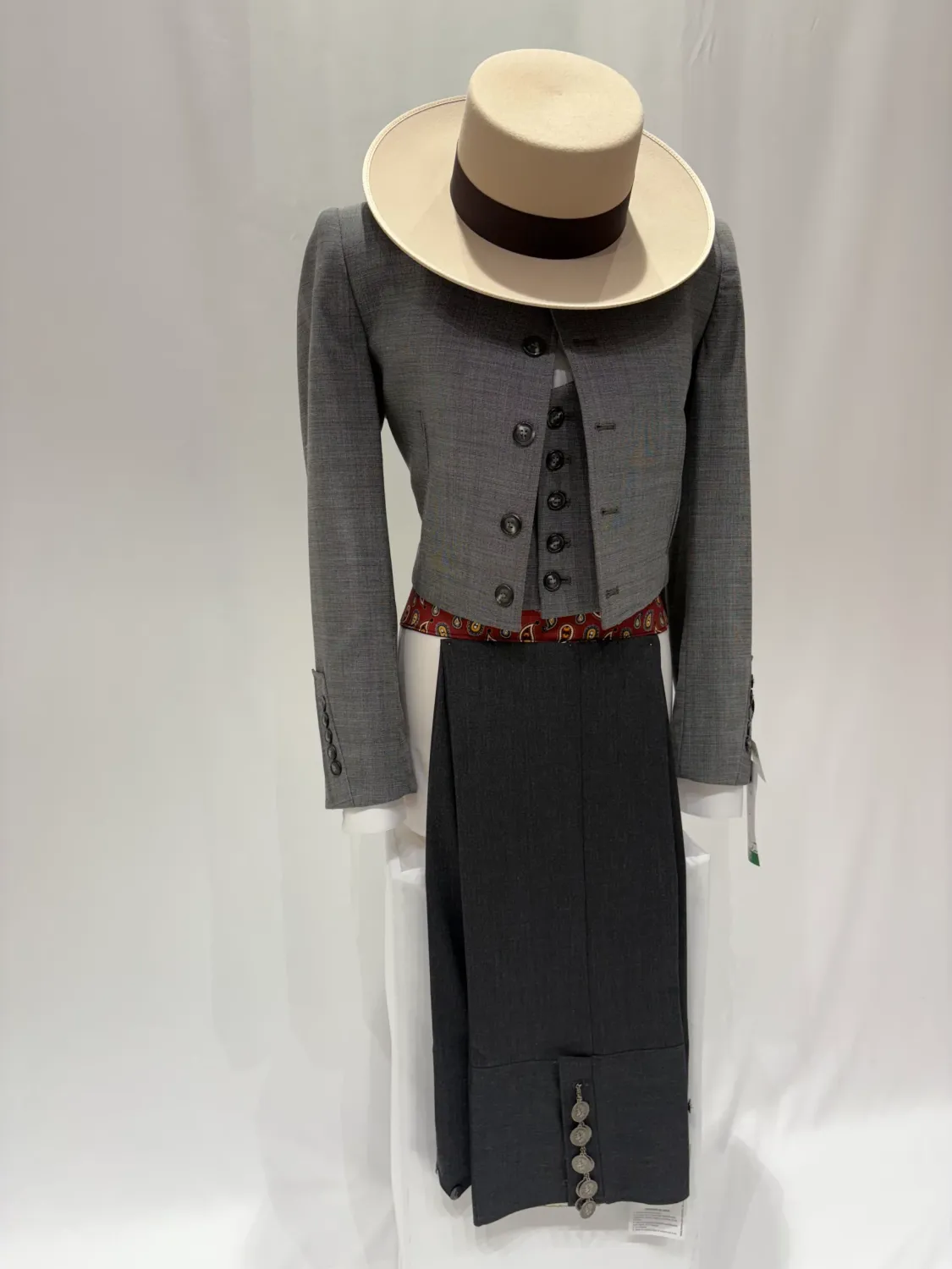 Viva la Feria Roma costume campero gris