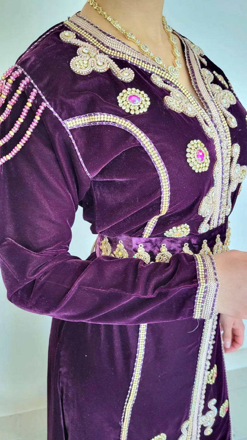 Célèbr'Orient Caftan Ismahan traditionnel en velours