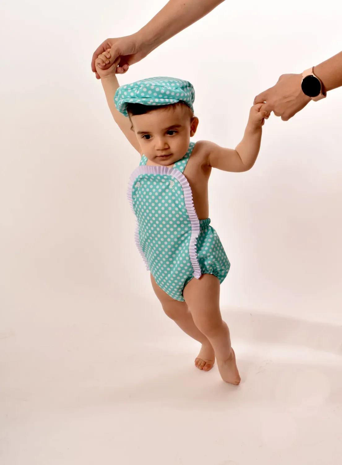 Viva La Feria Carlos ensemble bébé pois avec casquette