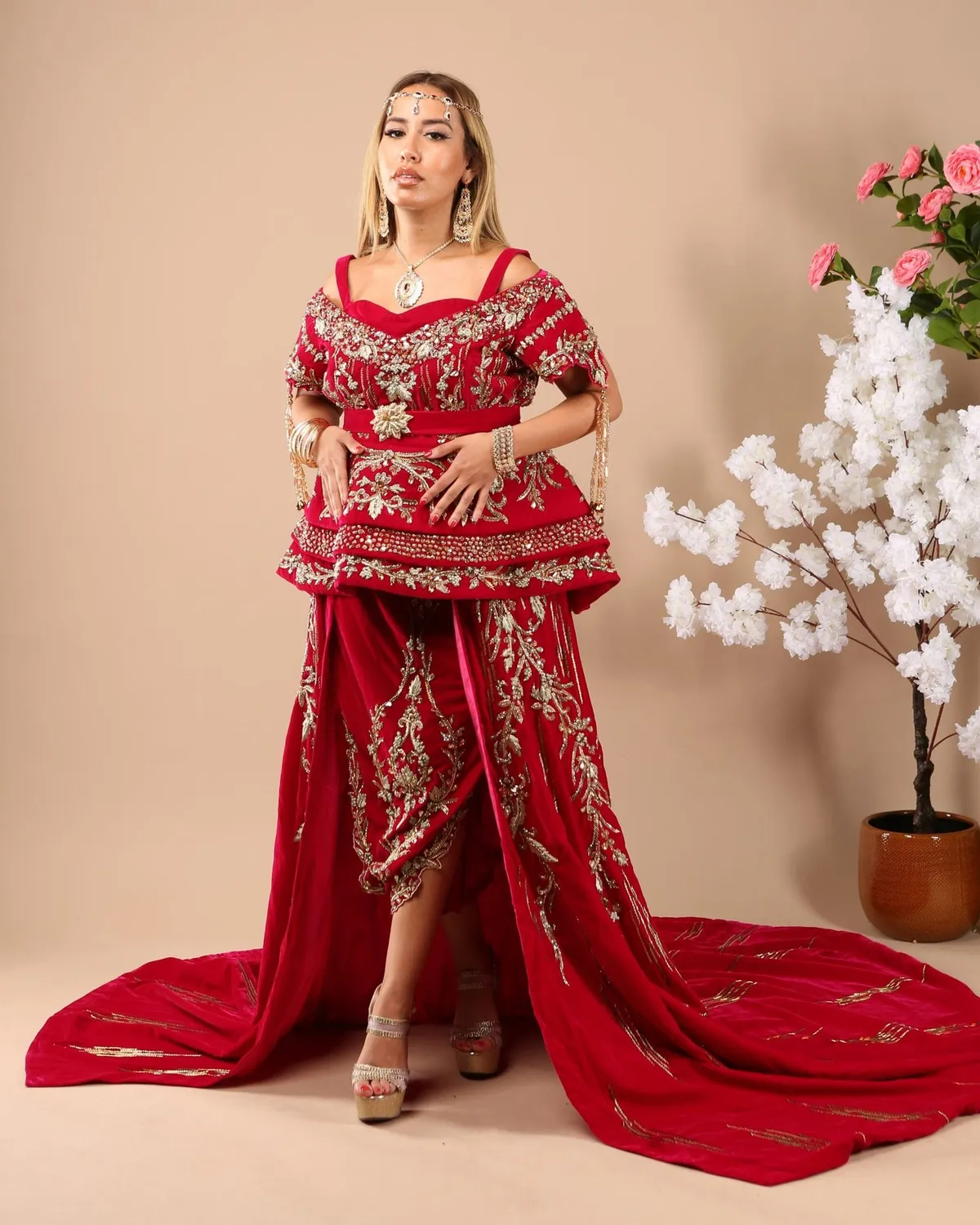 Célèbr'Orient Wahida karakou rose fuchsia perlé doré