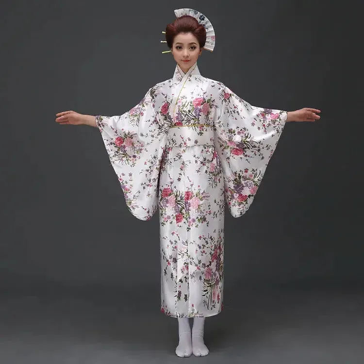 Japon style nori kimono traditionnel femme satiné fleuri