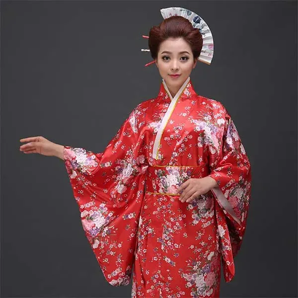 Esprit du Japon kimono satiné japonais rouge sakura obi