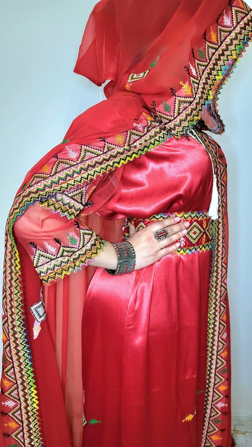 Célèbr'Orient Robe kabyle Imane satin brodé