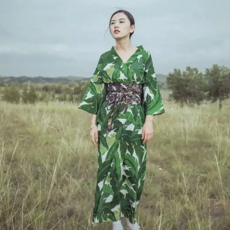 Japon Style Amaterasu Kimono Femme Feuilles Printanières
