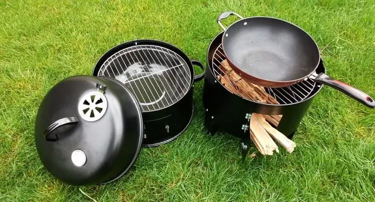 Japon style Bandai barbecue fumoir fer compact