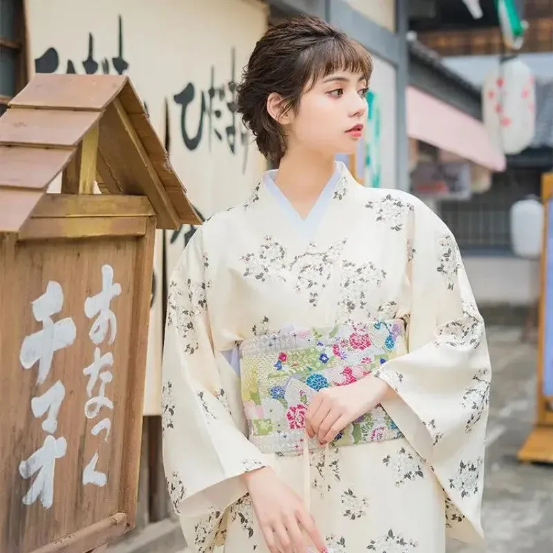 Japon style akiko kimono japonais femme blanc sakura