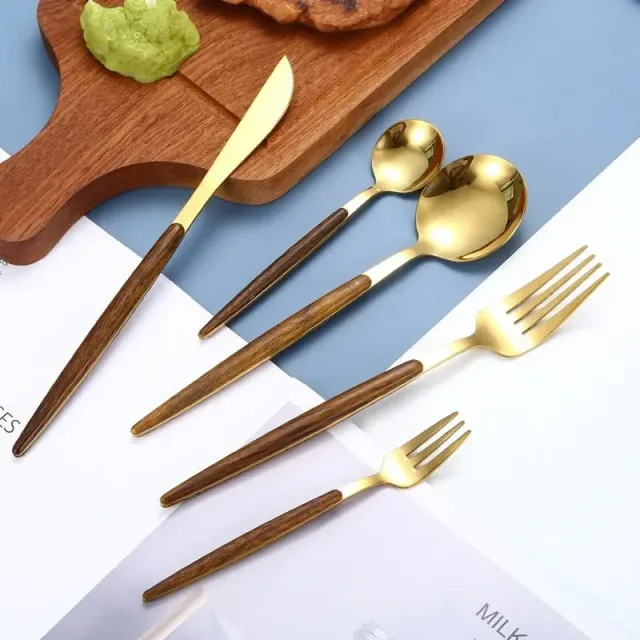 Japon style couvert bois et inox design japonais