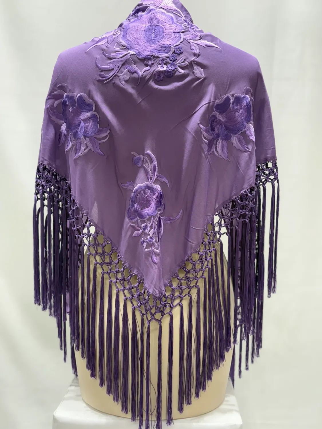 Viva La Feria châle flamenca satin brodé flecos