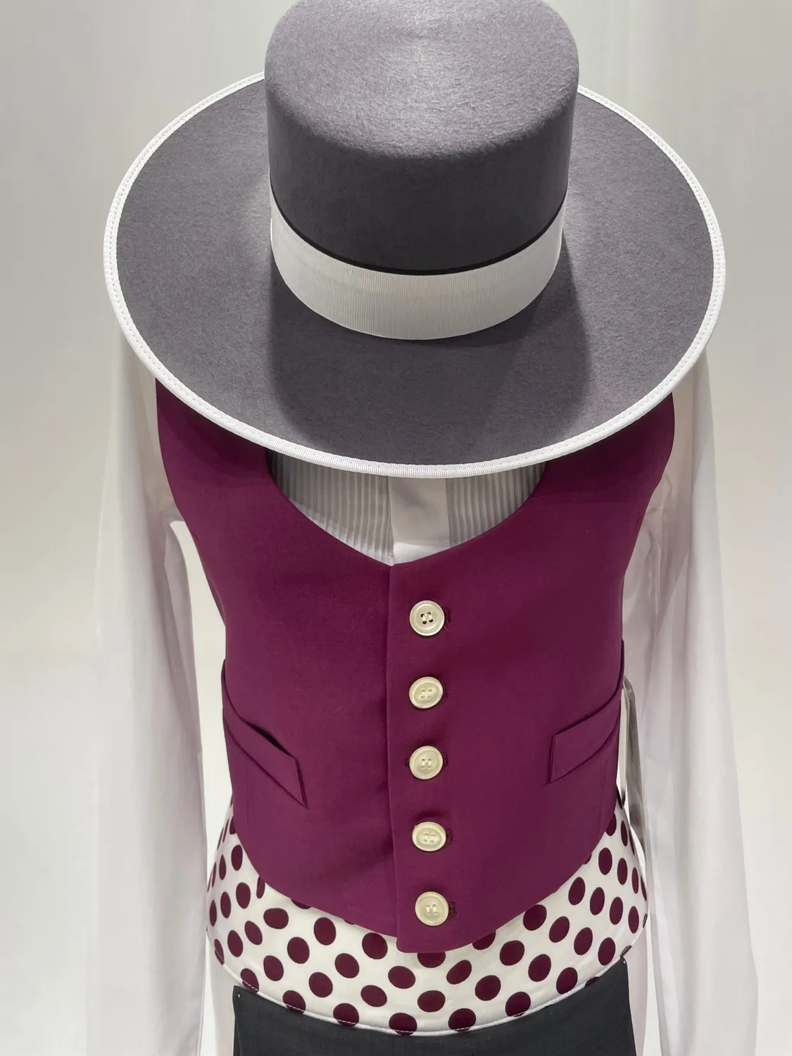 Viva la Feria Jerez Toscana costume campero mauve gris