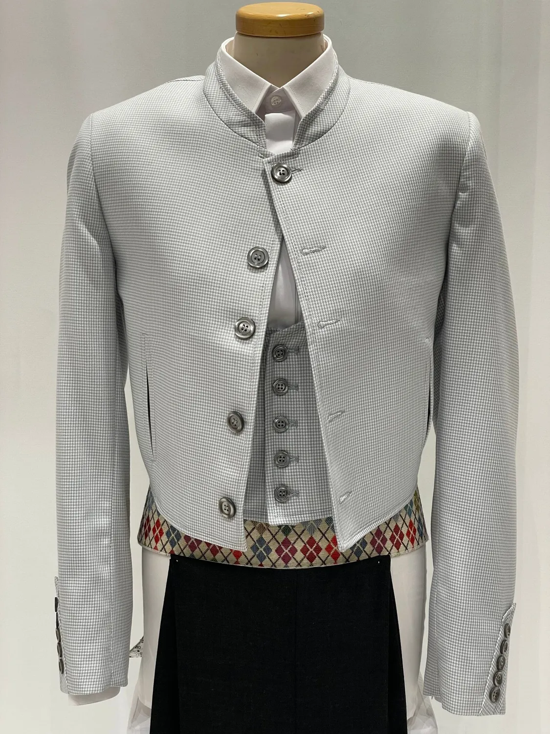 Viva La Feria traje court gris pied-de-poule veste gilet