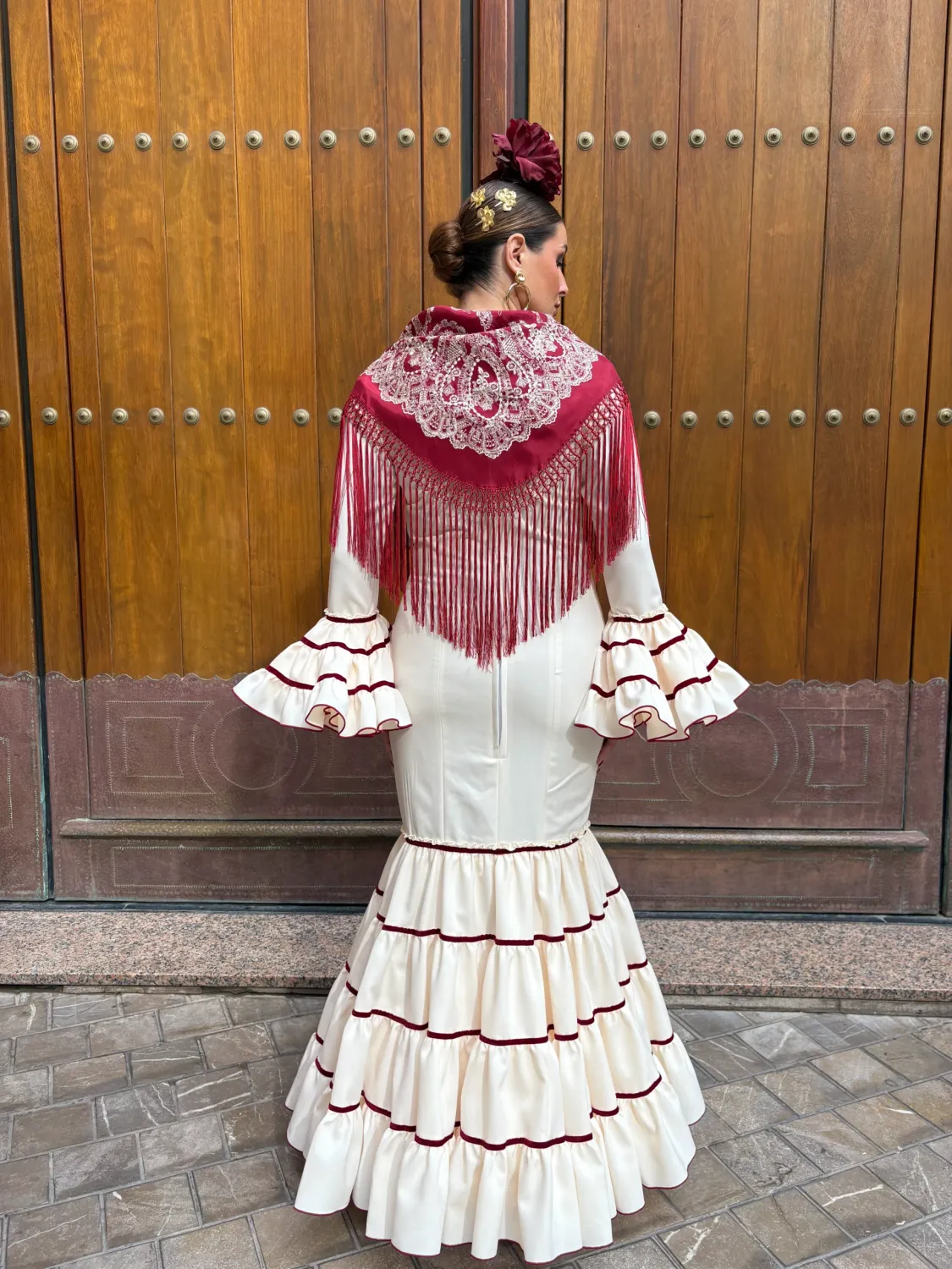 Viva La Feria Laura robe sévillane beige grenat canastero
