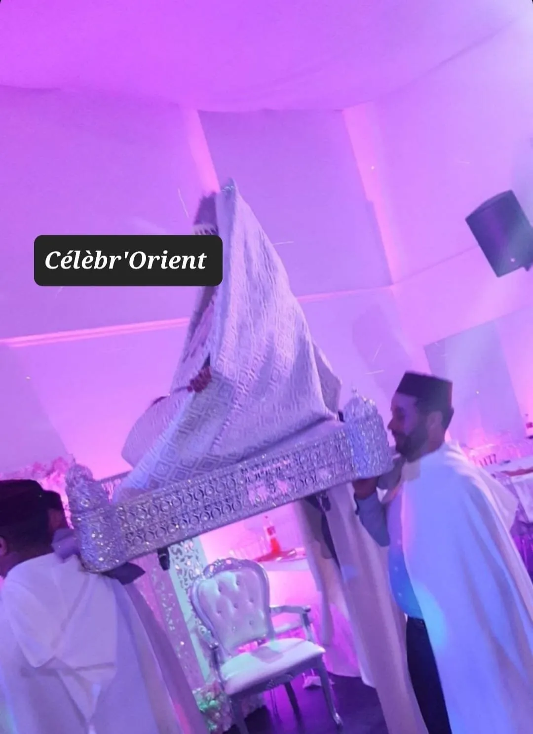 Célèbr'Orient Amaria et Mida Cristal palanquin de mariage