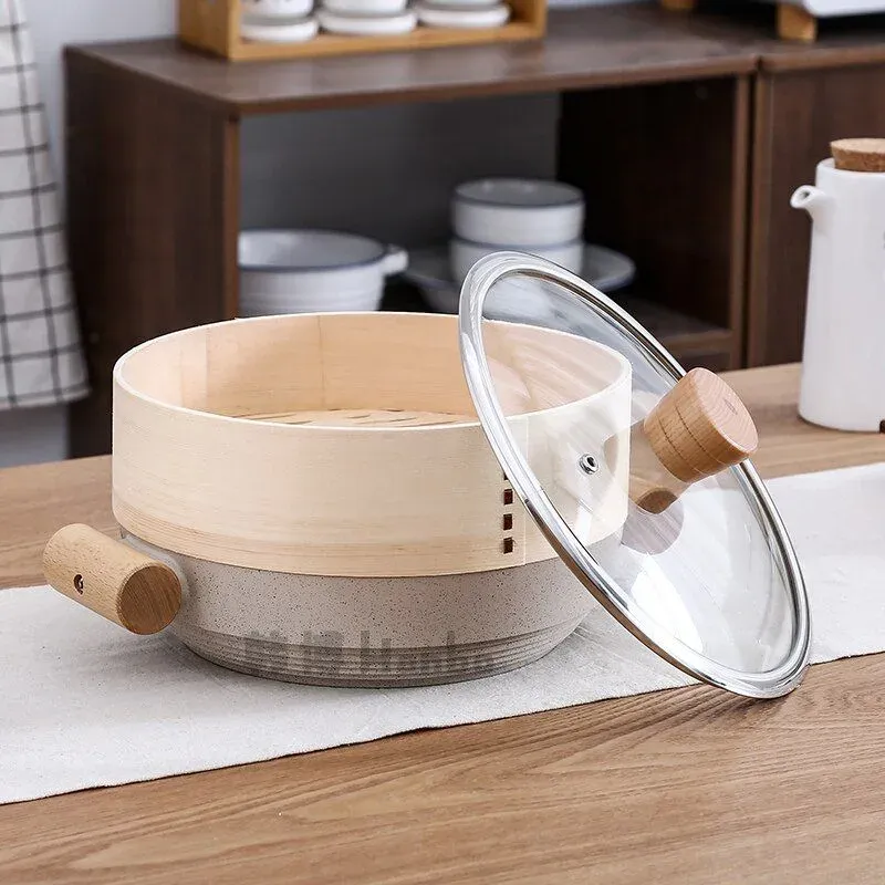 Japon style Kōtoku-in donabe cocotte vapeur