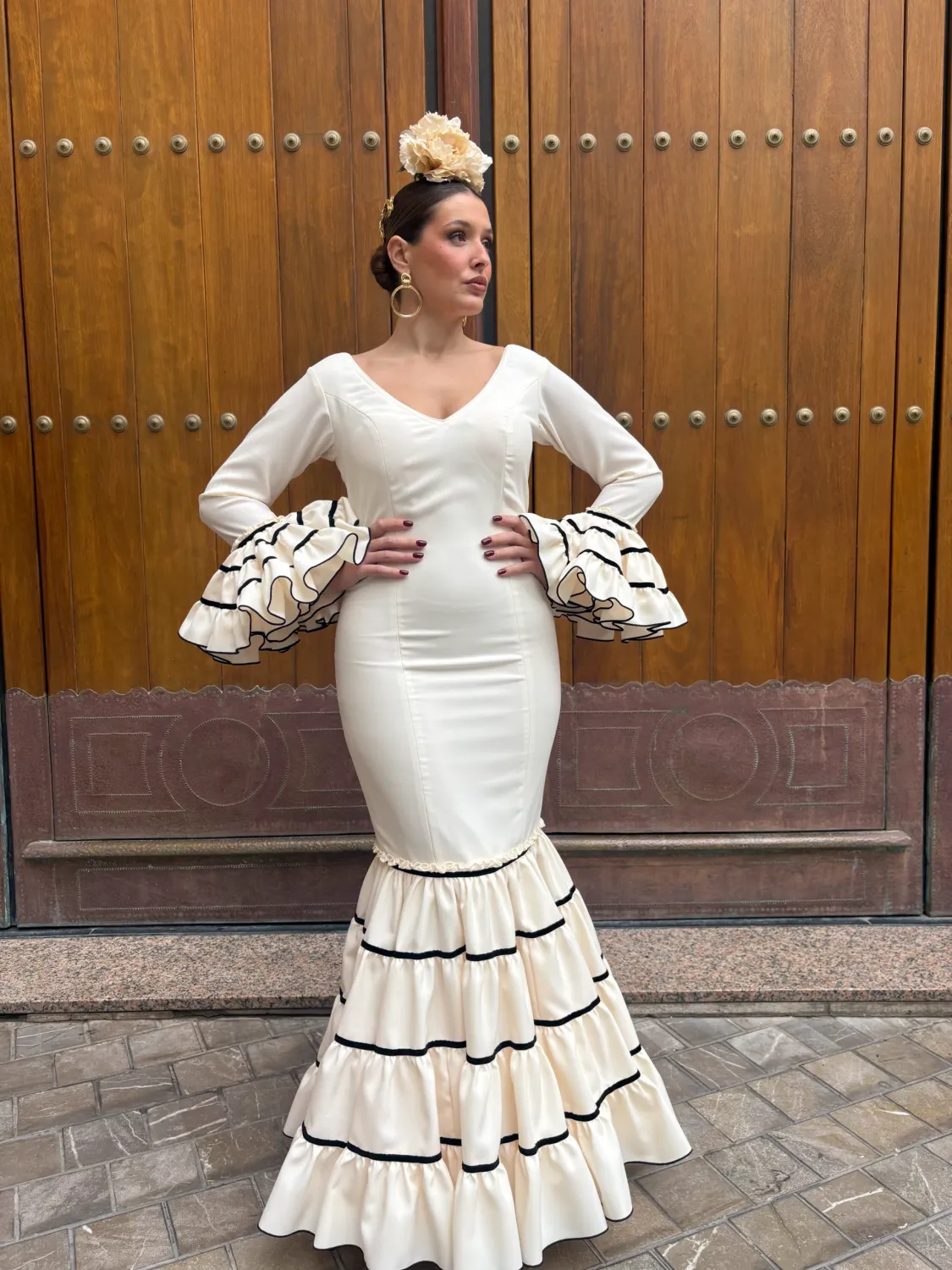 VIVA LA FERIA Laura robe flamenca canastera beige noire