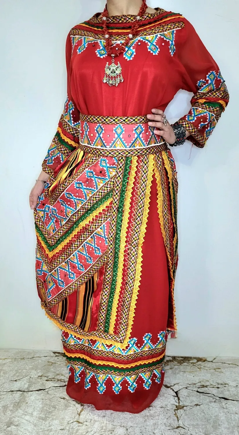 Célèbr'Orient Robe kabyle Monira foudha brodée