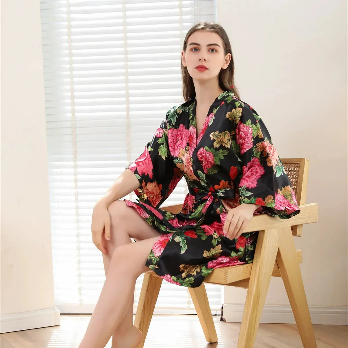 Esprit du Japon robe de chambre kimono fleuri pivoines