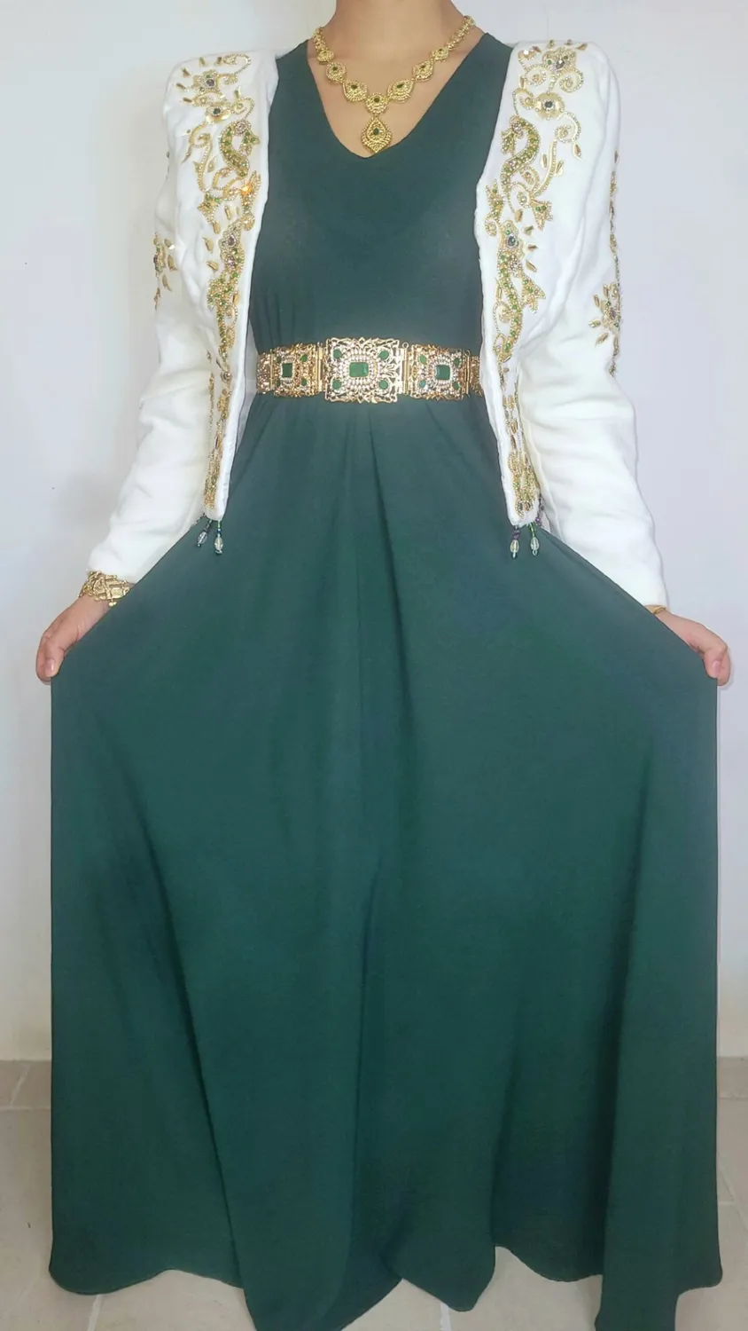 Célèbr'Orient Karakou Bahia ensemble perlé brodé