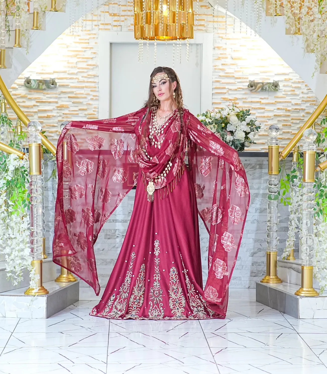 Célèbr'Orient Warda tenue chaouia rouge bordeaux