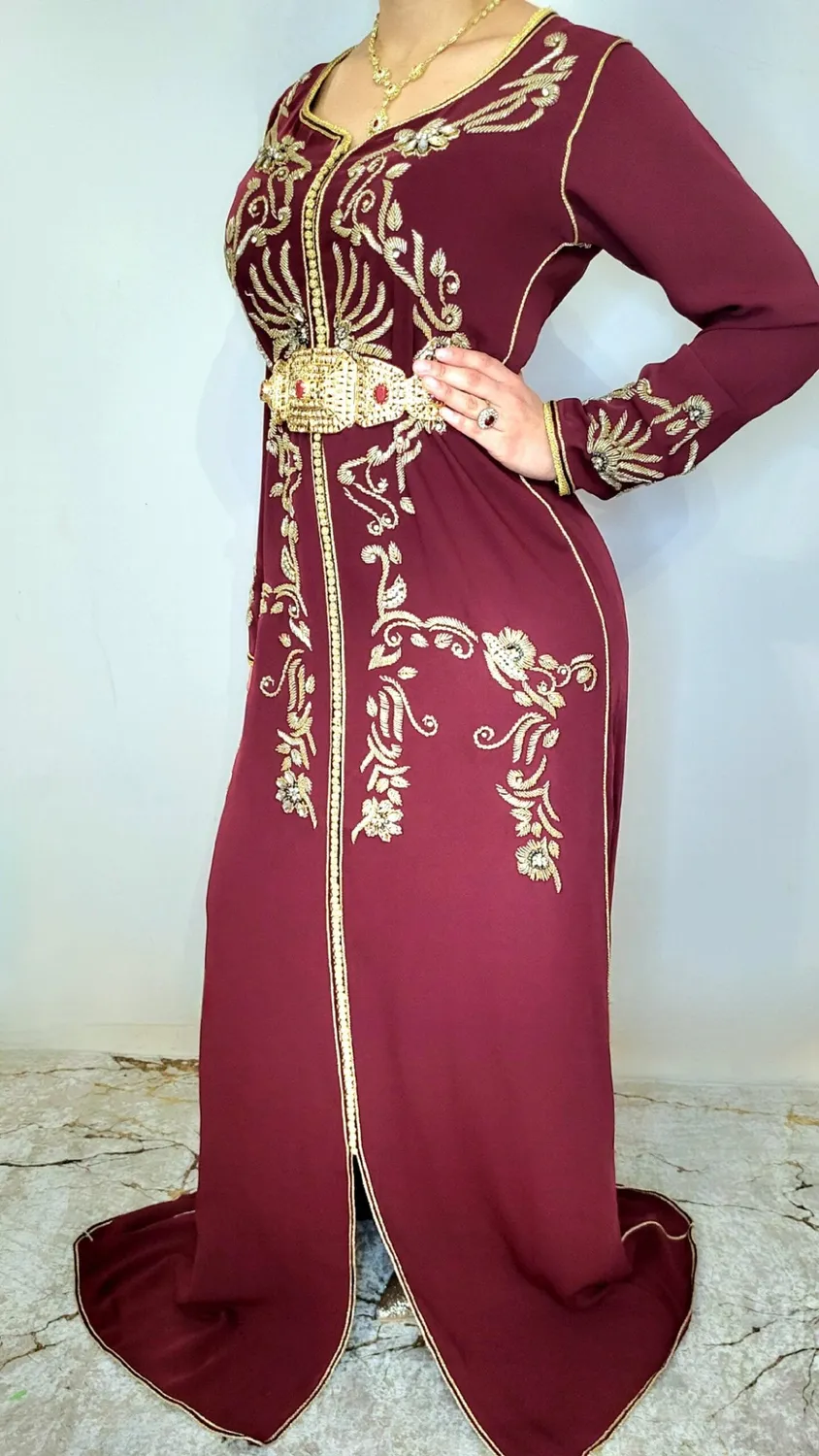 Célèbr'Orient Lilia caftan brodé perlé fluide