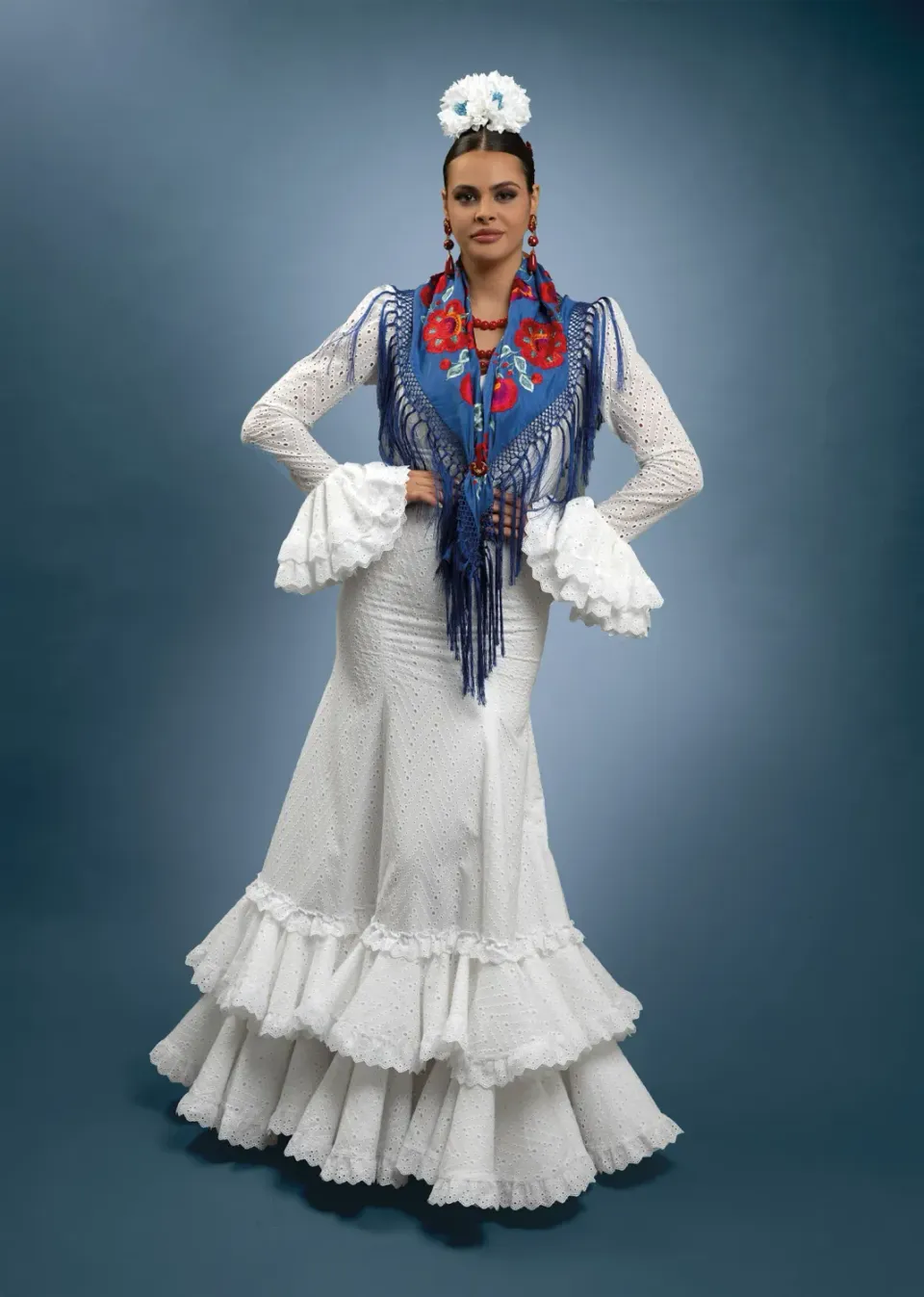 Viva la Feria Odiel robe flamenca blanche perforée volants