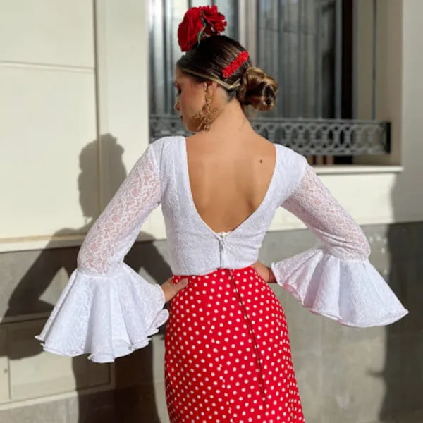 Viva La Feria Rociera Jerez chemisier dentelle blanc