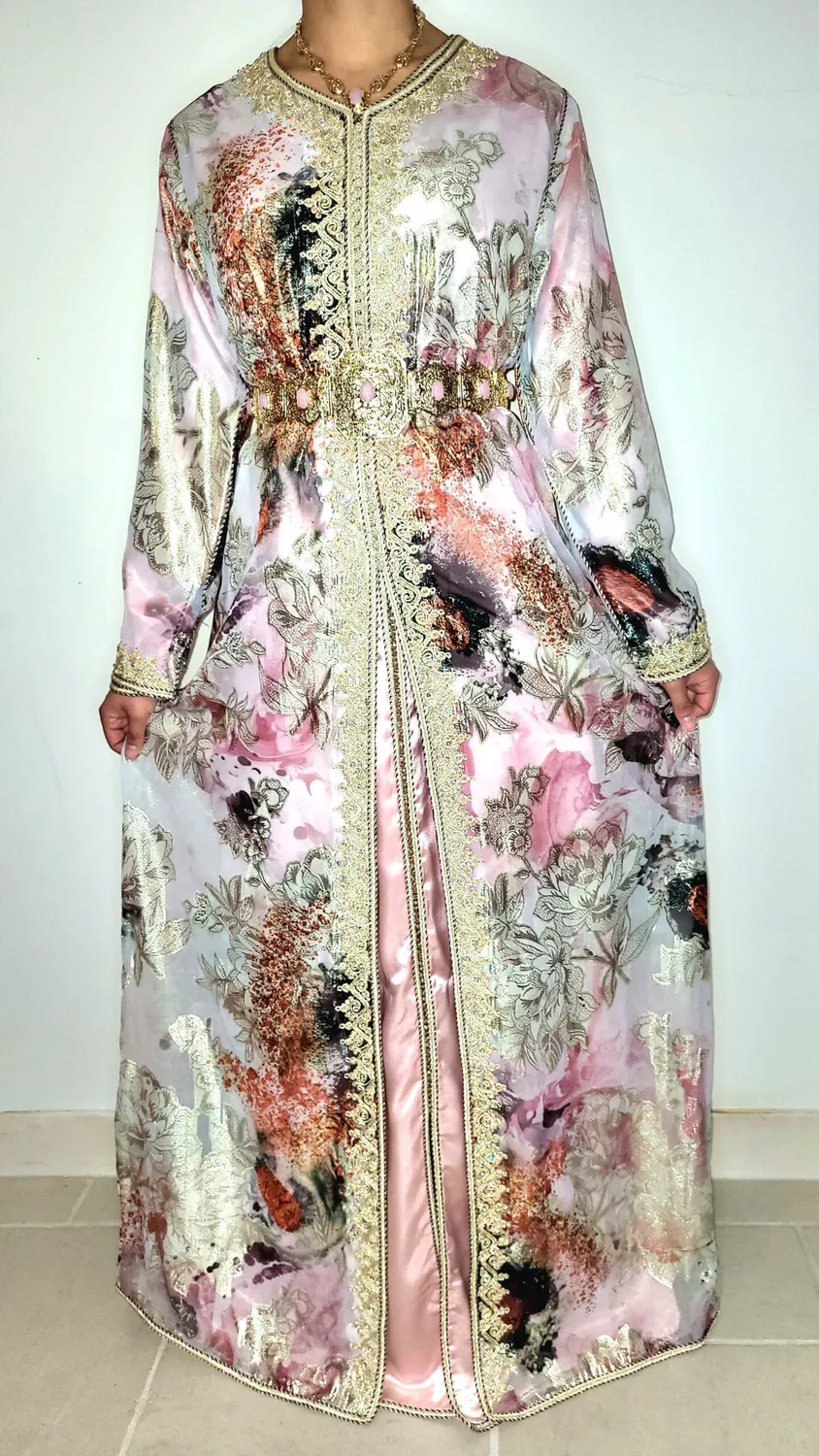 Célèbr'Orient Zahra takchita tlijia satin