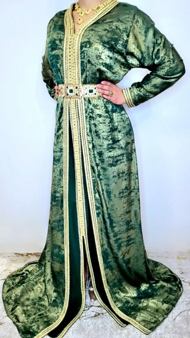 Célèbr'Orient Takchita Mellina satin brillant