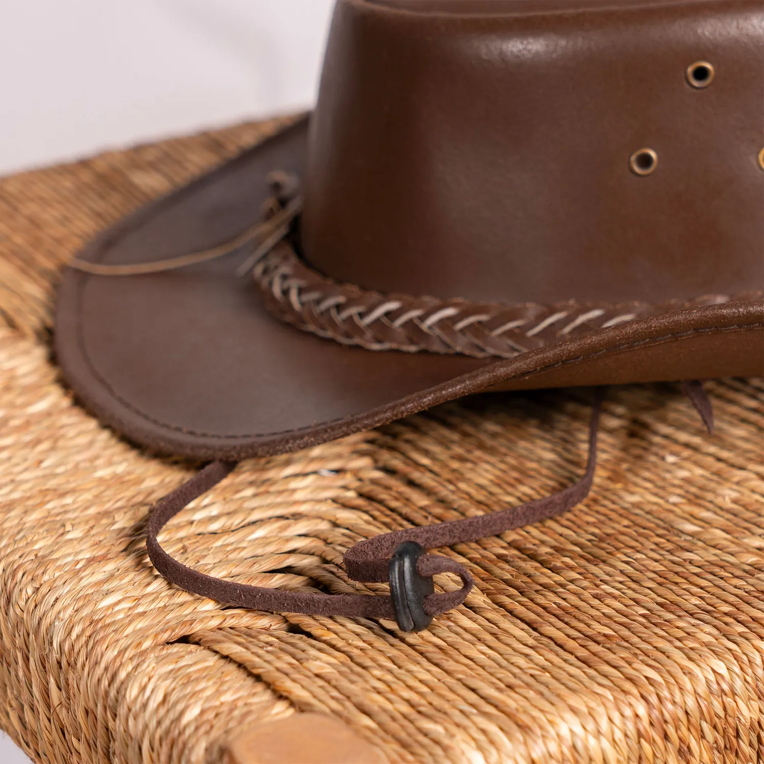 Mistral Antique chapeau cuir vachette huilée