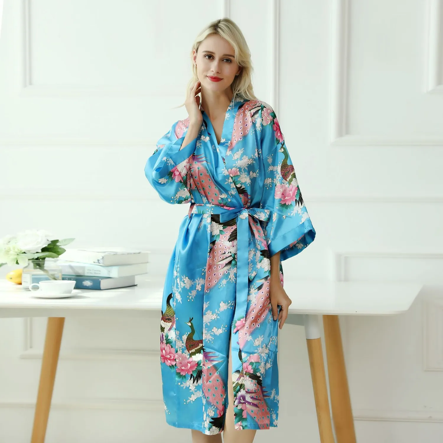 Esprit du Japon Peignoir Kimono Paon Pivoine Satiné