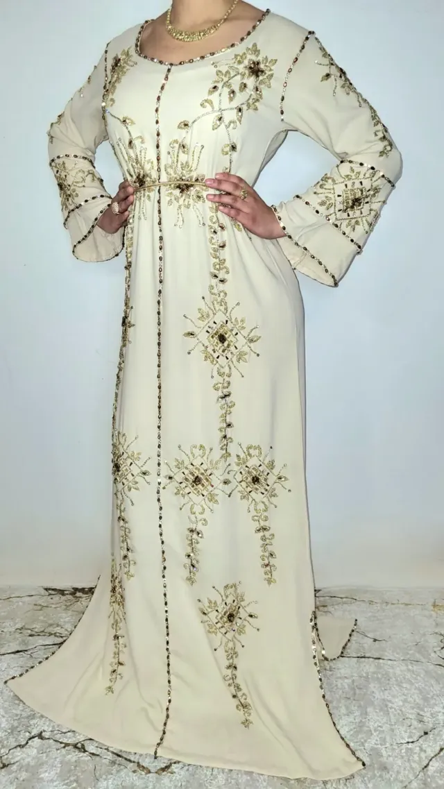 Célèbr'Orient Soraya caftan Dubaï perlé brodé