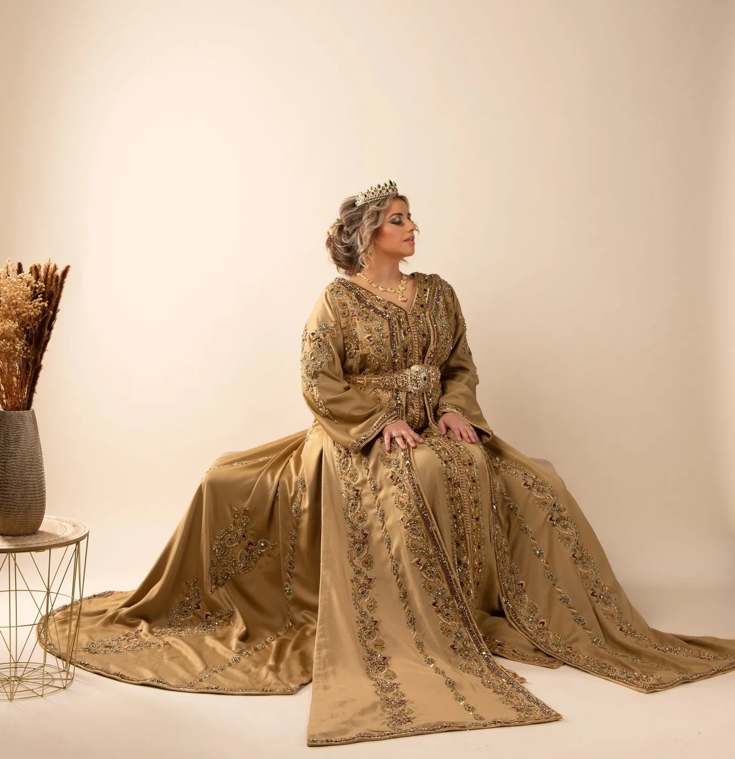 Célèbr'Orient Naëlle takchita olive voile perlé