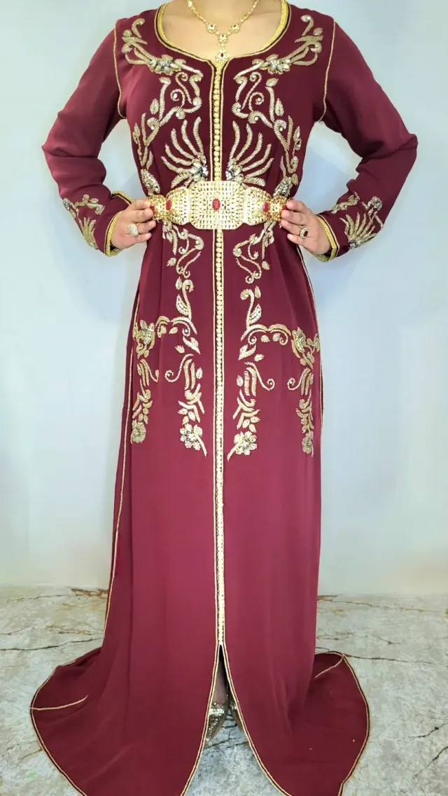 Célèbr'Orient Lilia caftan brodé perlé fluide