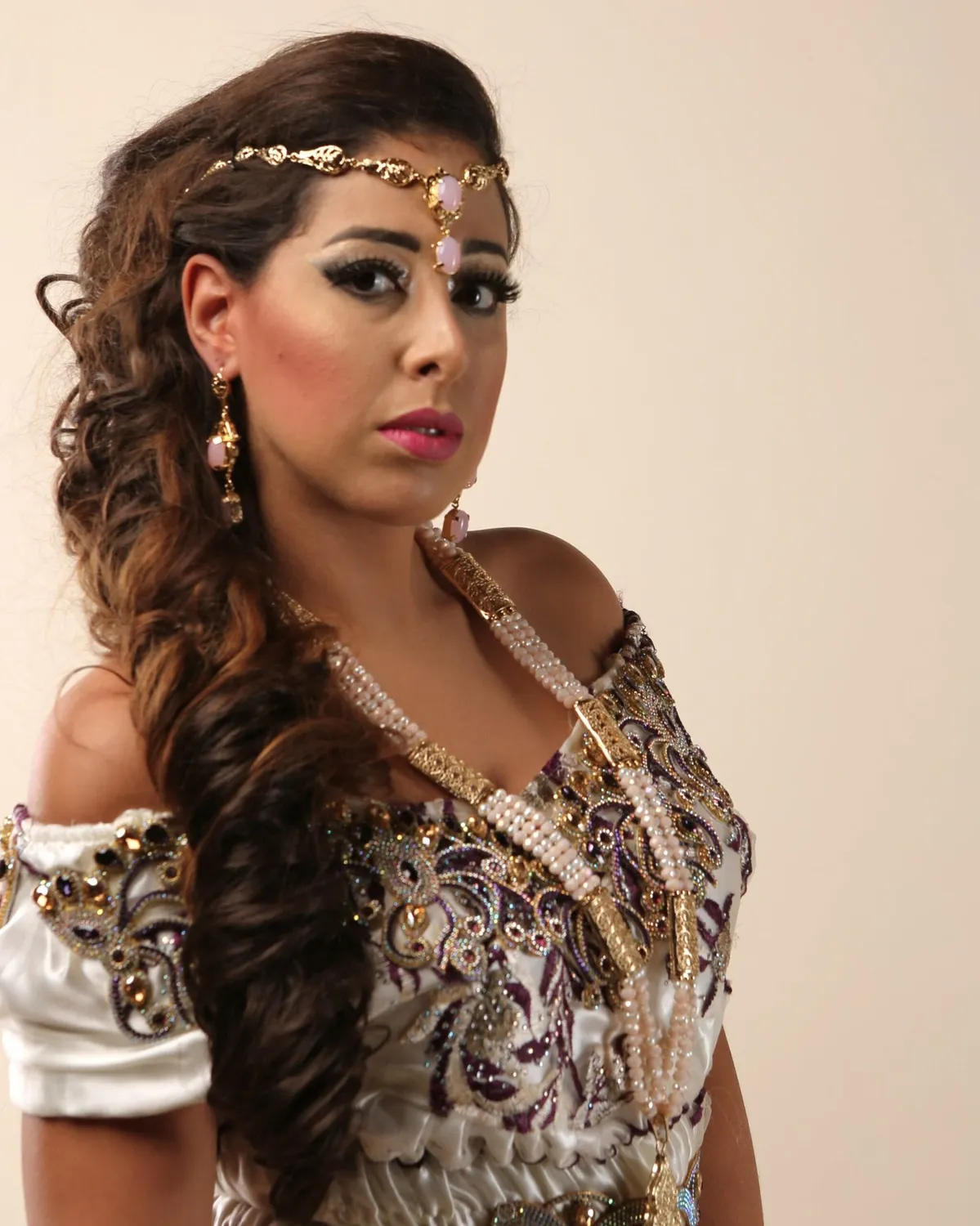 Célèbr'Orient Samah blousa blanche col bateau