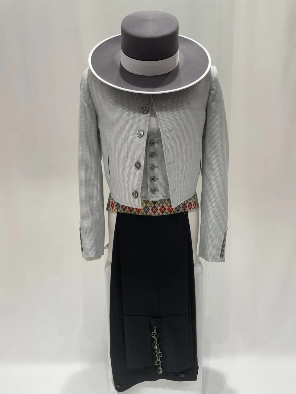 Viva La Feria traje court gris pied-de-poule veste gilet