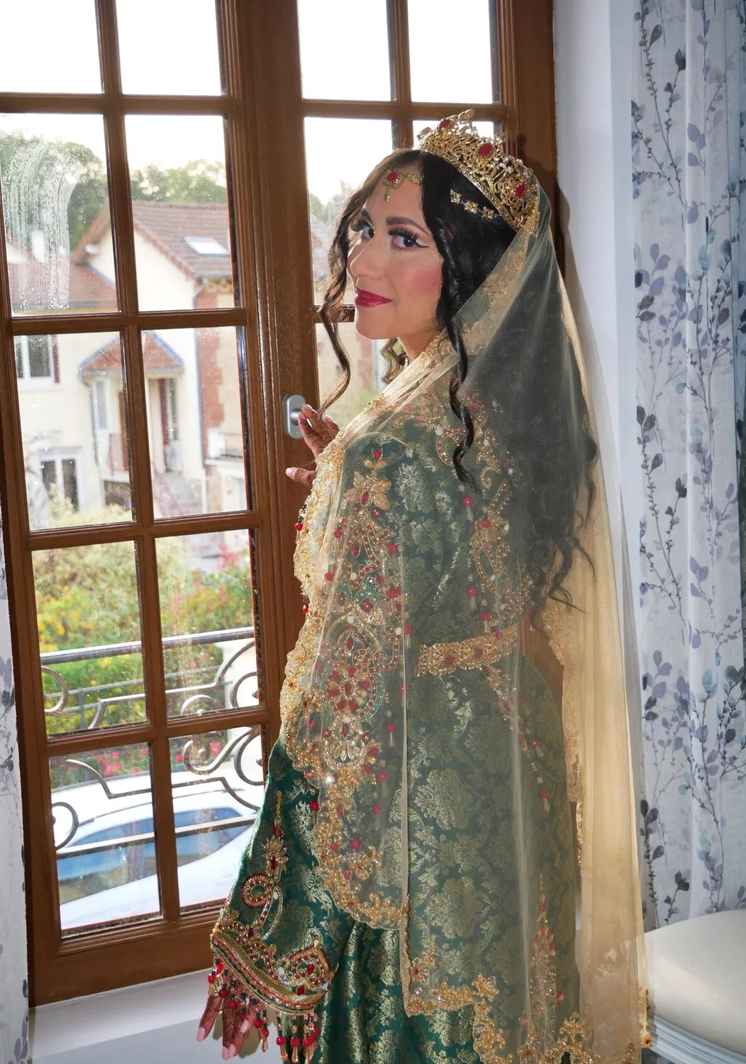 Célèbr'Orient Amel tenue de cérémonie en location