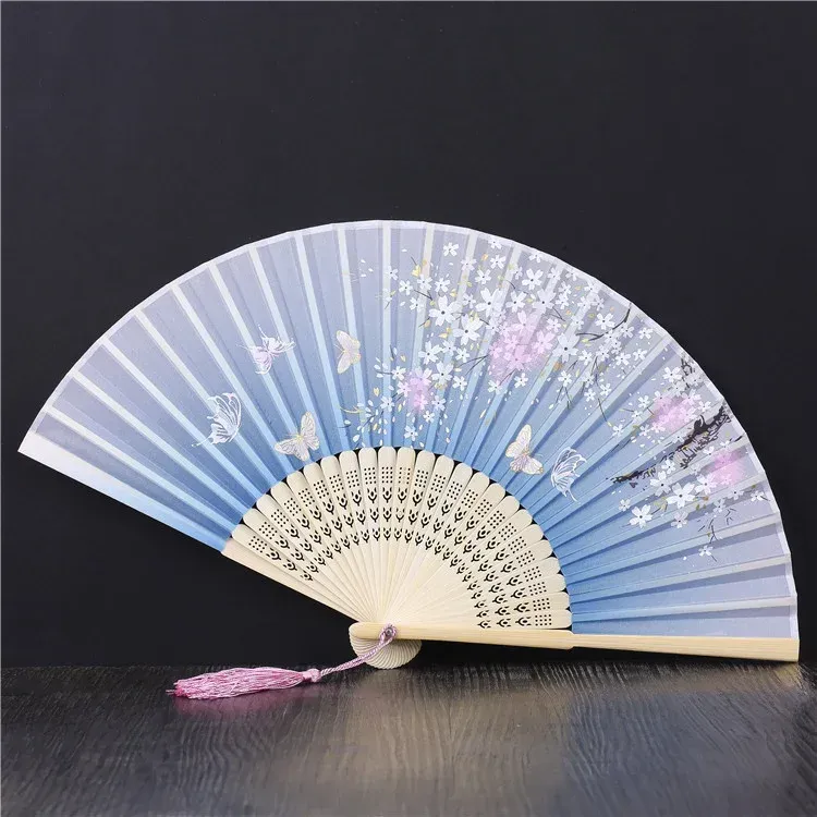 Japon style Lavande cloud éventail japonais motif nuage