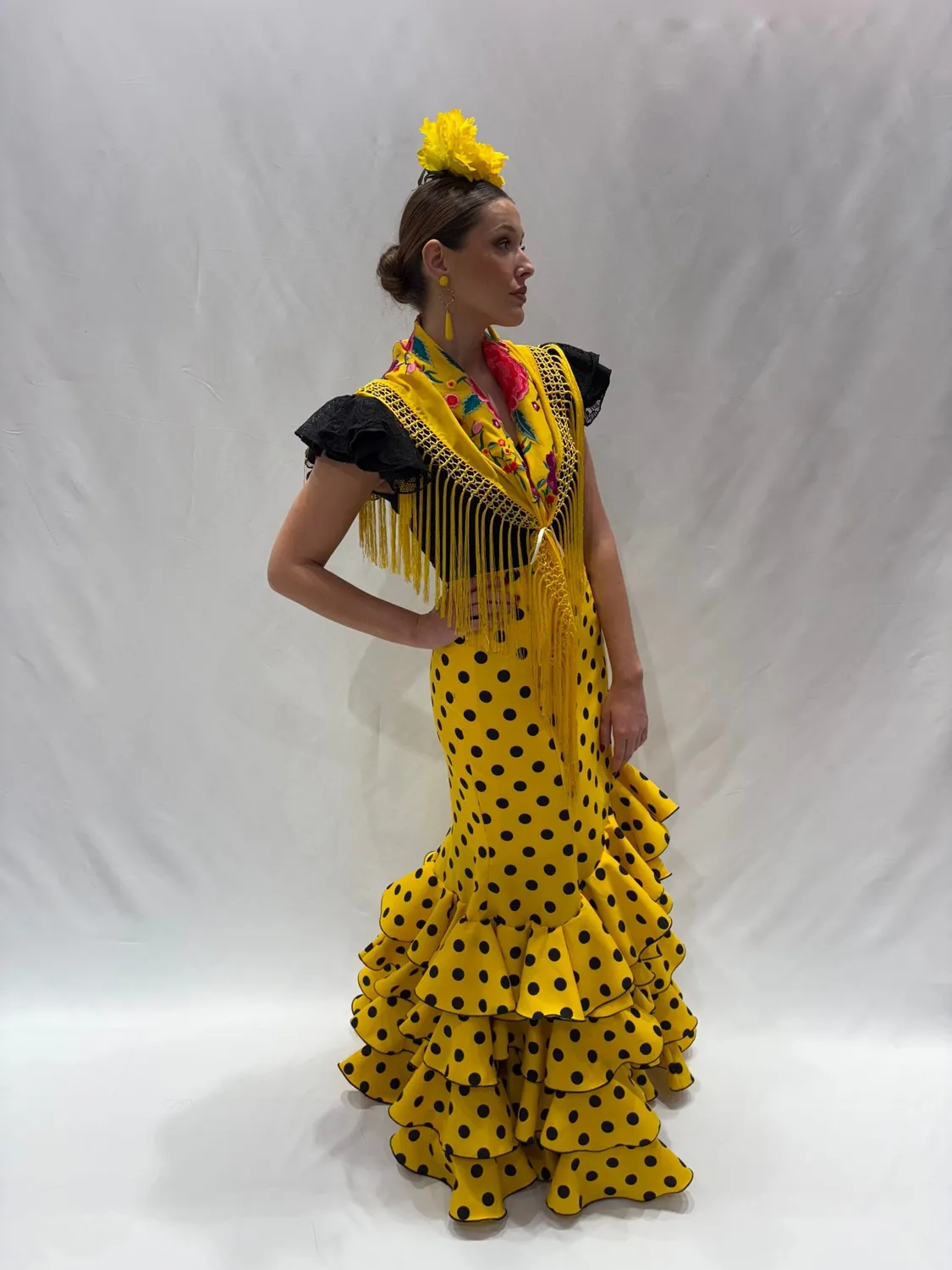 Viva la Feria Almeria jupe gitane jaune pois noirs