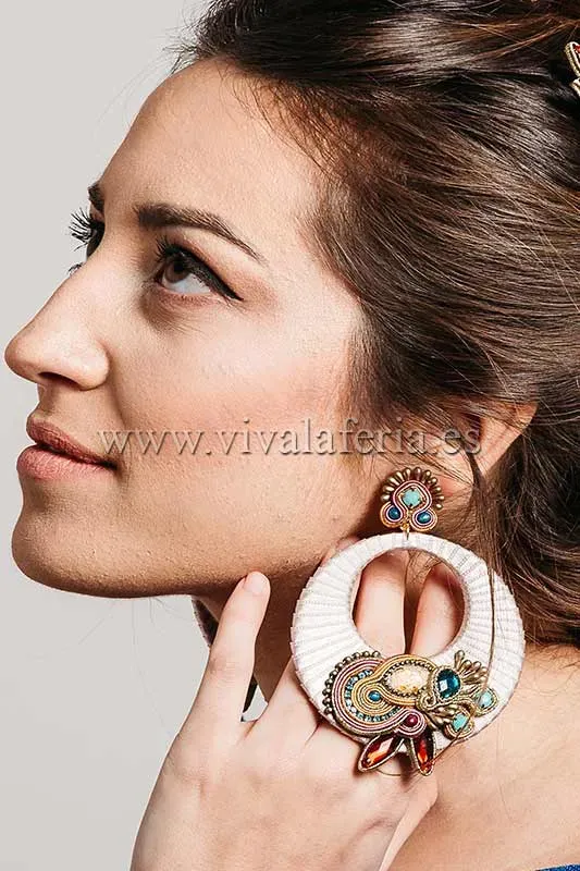 Candela de Reina Sauce boucles fantaisie arrondies