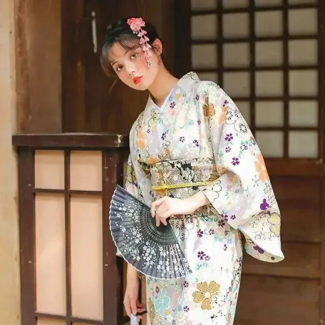 Japon style Haruka kimono femme soie fleurs