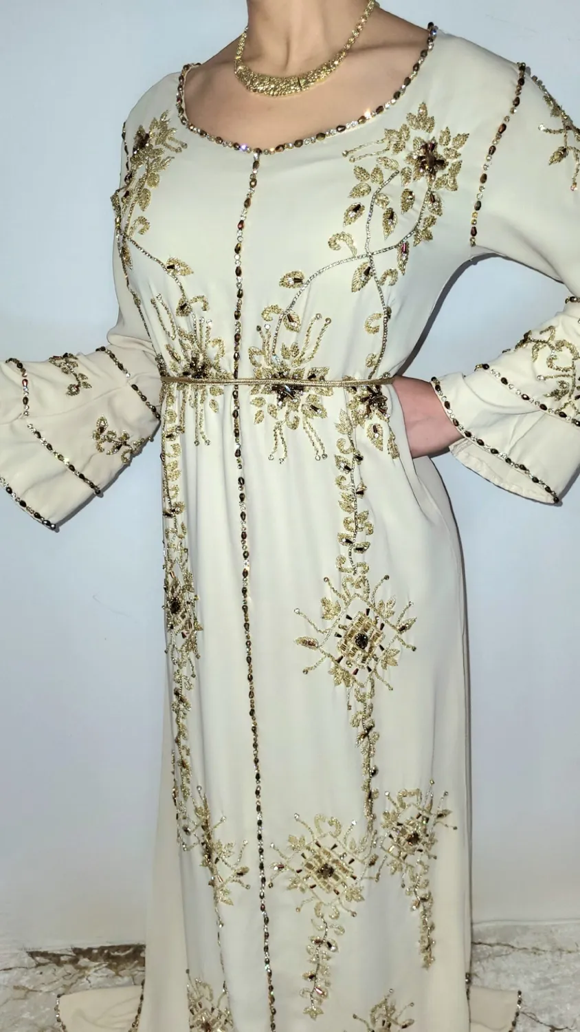 Célèbr'Orient Soraya caftan Dubaï perlé brodé