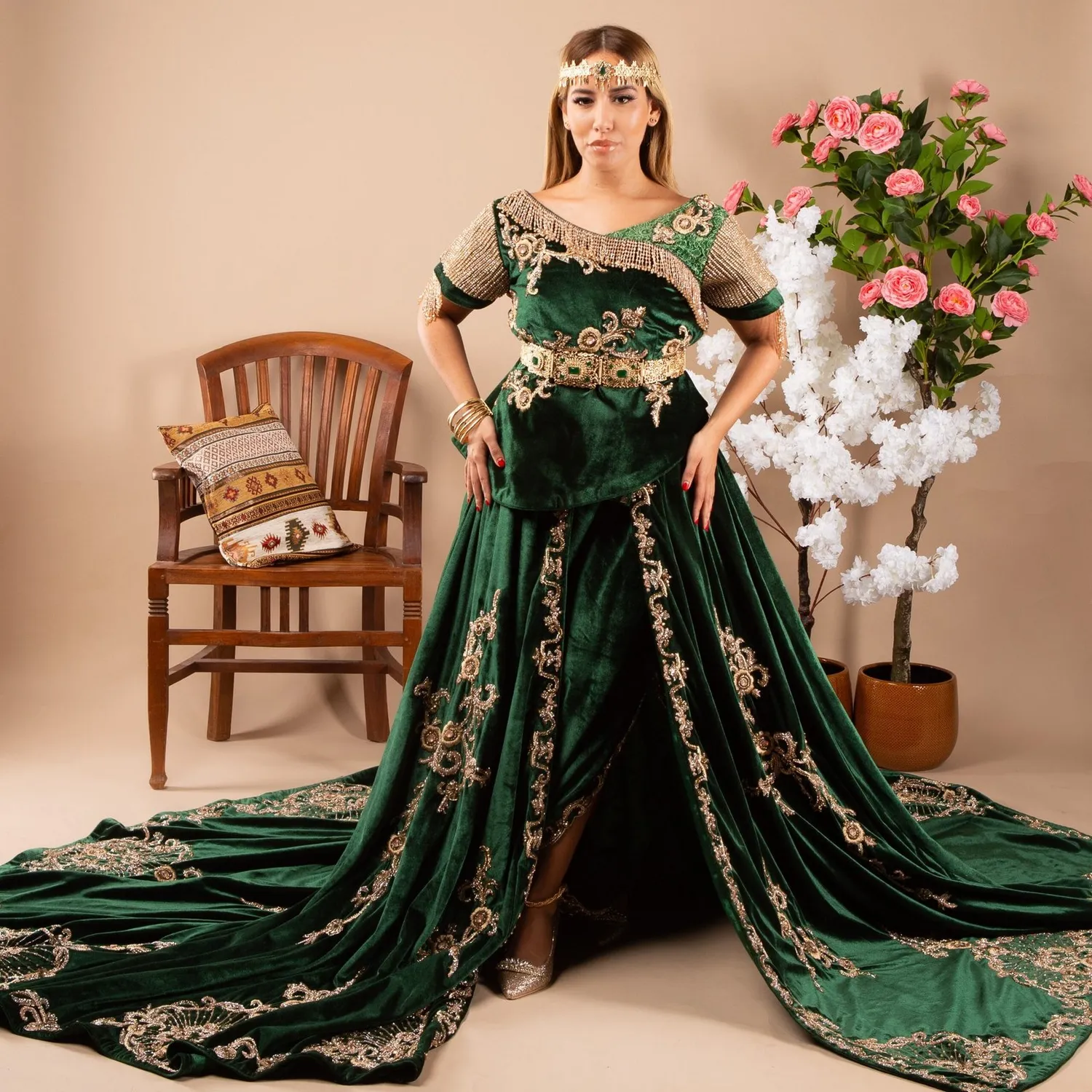 Célèbr'Orient Zwina karakou velours vert brodé