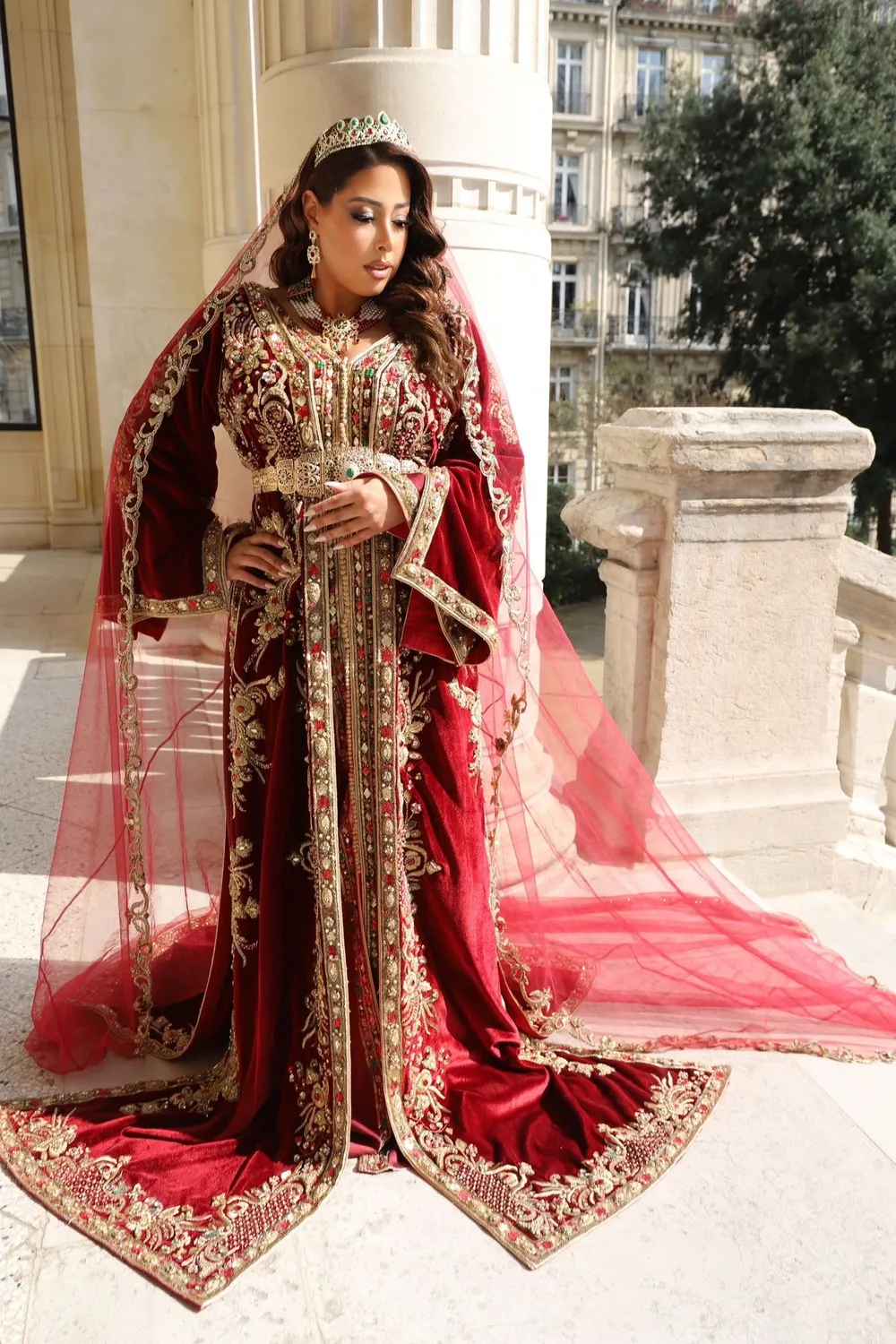 Célèbr'Orient Siham takchita velours rouge hiver