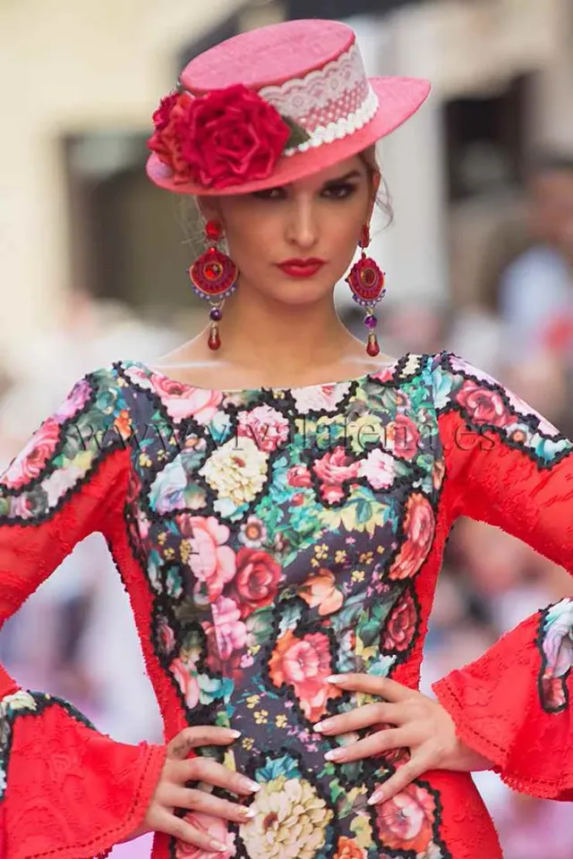 VIVA LA FERIA Candela de Reina Gea boucles d'oreilles soie rouge malva
