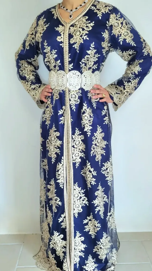Célèbr'Orient Amal takchita dentelle doublée satin
