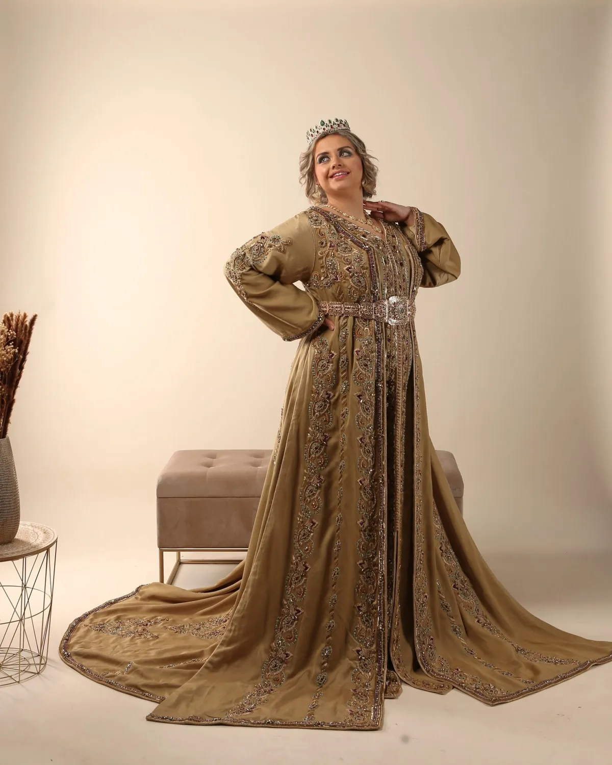Célèbr'Orient Naëlle takchita olive voile perlé